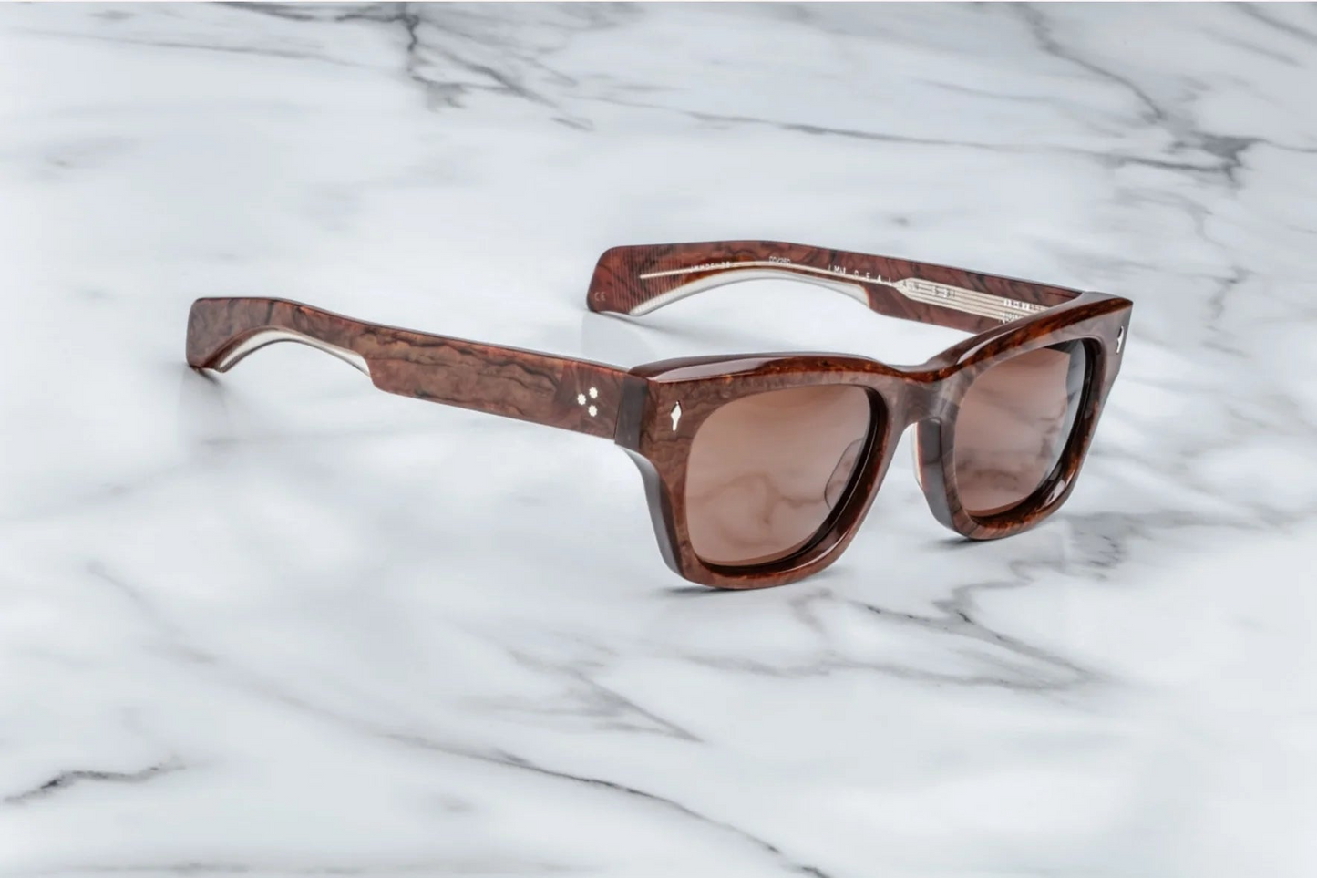 Dealan 53 | Burlwood