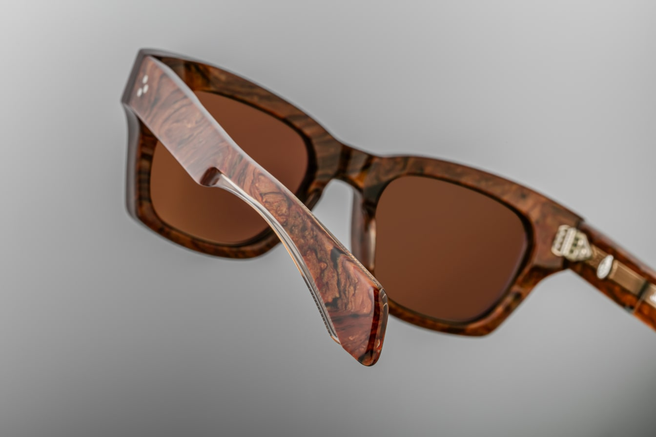 Dealan 53 | Burlwood
