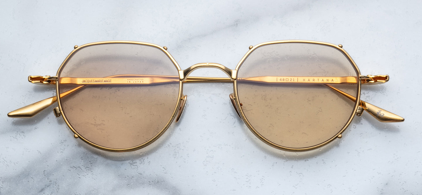 Front view of JMM Hartana Dorset sunglasses: gold dark‑gold beta titanium full‑rim panto frame, round lenses 48mm with yellow 4‑base CR39 lens, clip‑on effect double‑layered eye‑rim.