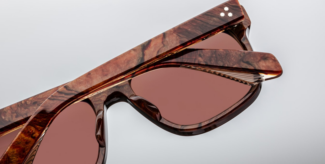 An Icon of JMM, these are classic rectangular glasses with soft angles and notable volumes. Brown 10mm cured cellulose acetate frame with custom double laminated acetate temples and brown lenses. Limited edition of 400 pieces. Handcrafted in Japan.&nbsp;Size 56/19.