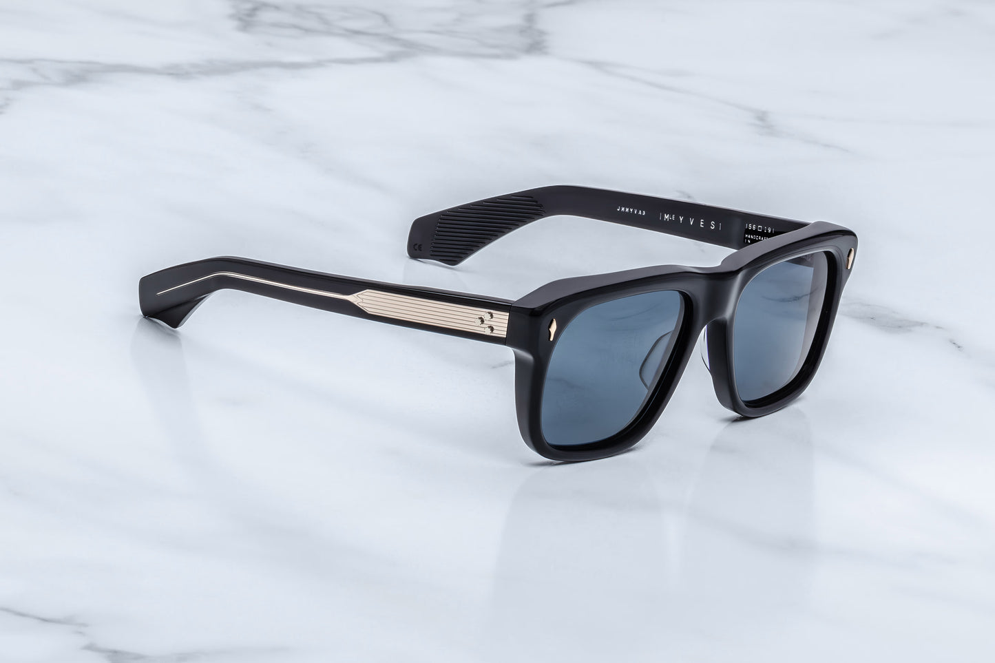 Yves | Lacquer