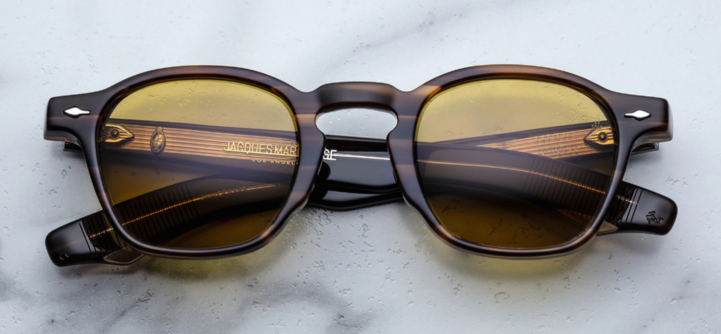 Front view of JMM Zephirin Hazel sunglasses: square 10 mm Havana‑brown cured cellulose acetate frame, keyhole bridge, light brown Superlight CR39 lenses, bold eyewear silhouette with pre‑WWII inspiration